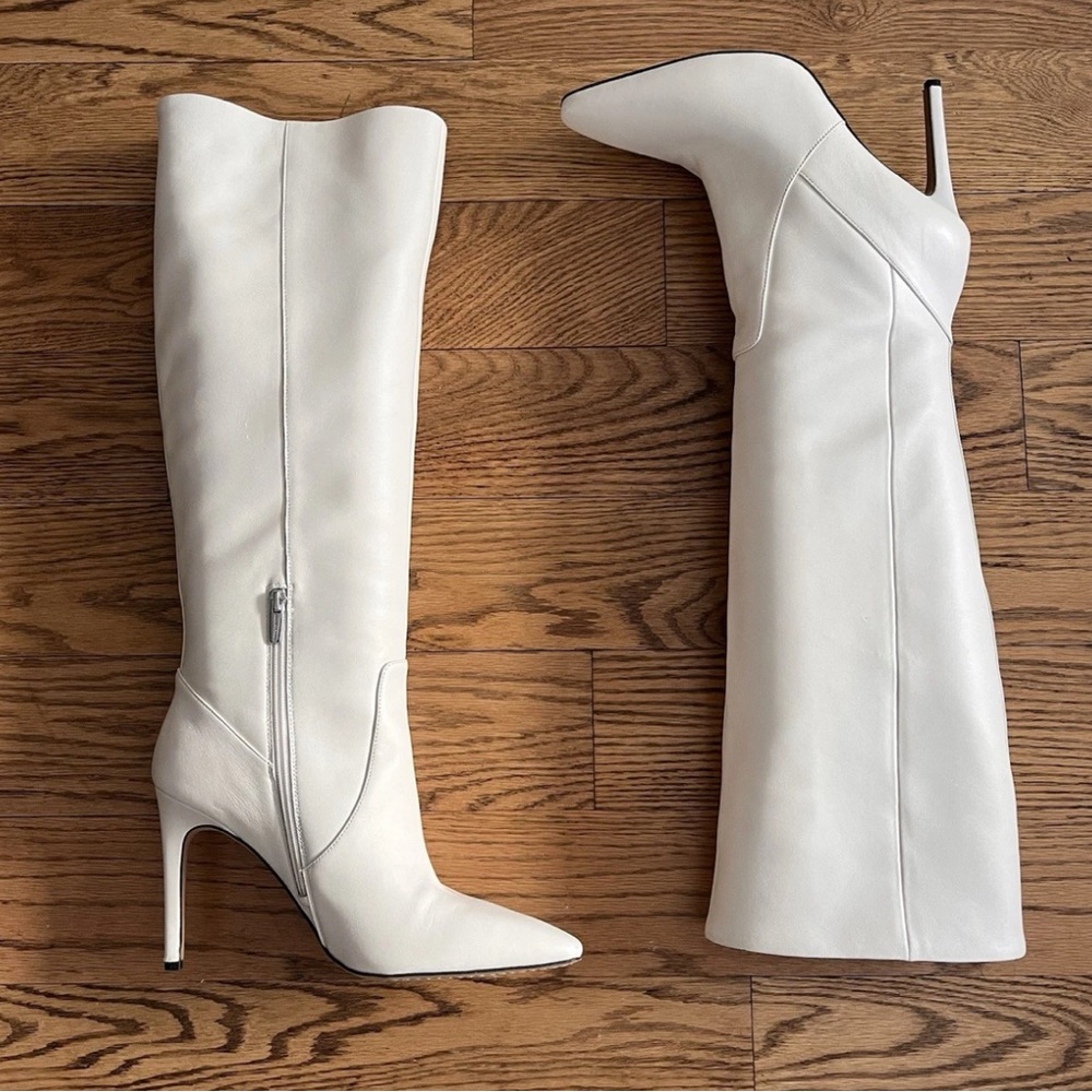 Chic White Stiletto Heeled Boots
